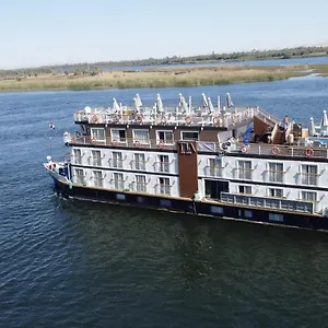 https://tia-boutique-nile-cruise-every-monday-from-for-04-07.hotels-luxor-egypt.com