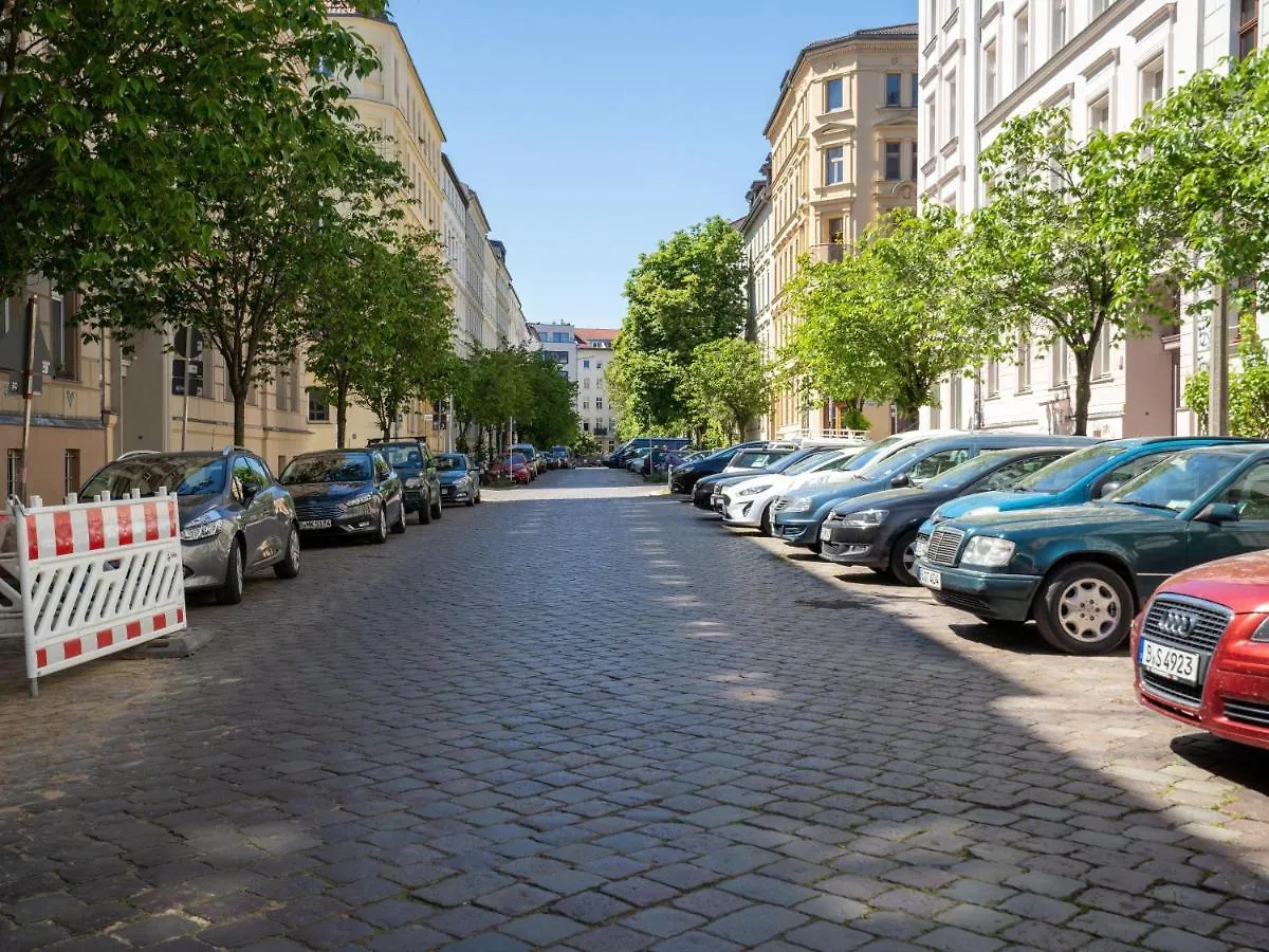 Limehome Berlin Lottumstrasse 4 0*,